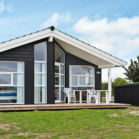 Hébergement de vacances Three-bedroom Holiday In