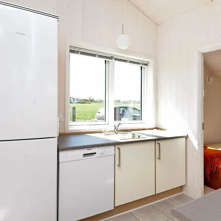 Three-bedroom Holiday In Hébergement de vacances *