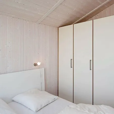 Hébergement de vacances Three-bedroom Holiday In